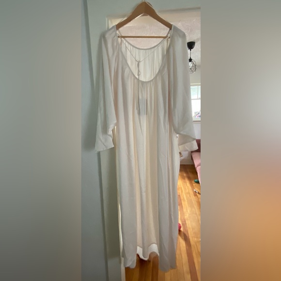 H&M white satin oversized dress — NWT - Picture 3 of 12